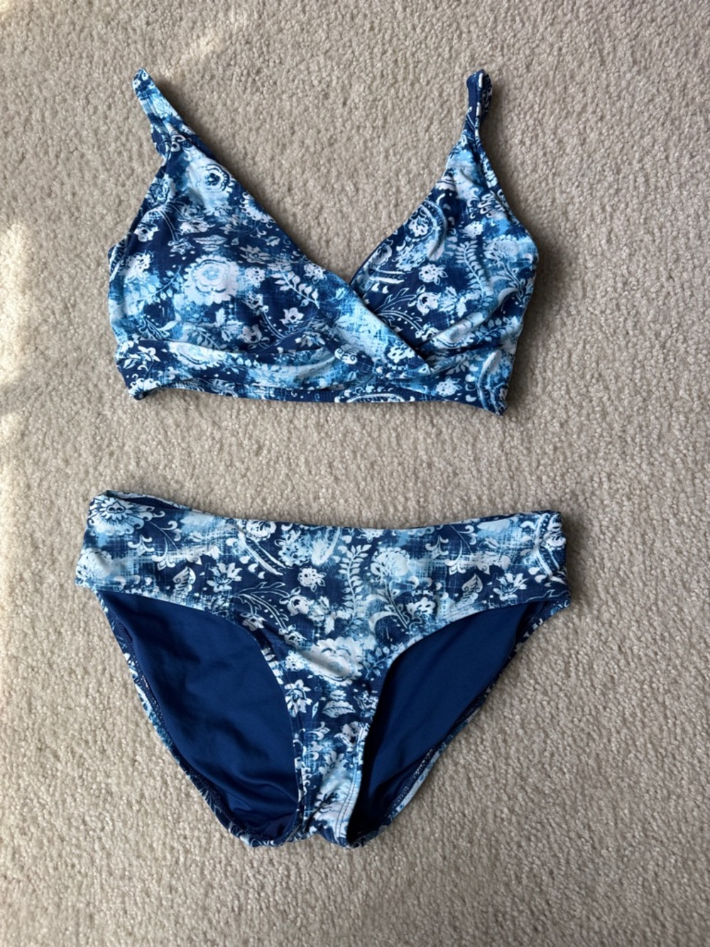 Niptuck bikini top and bottom. EUC